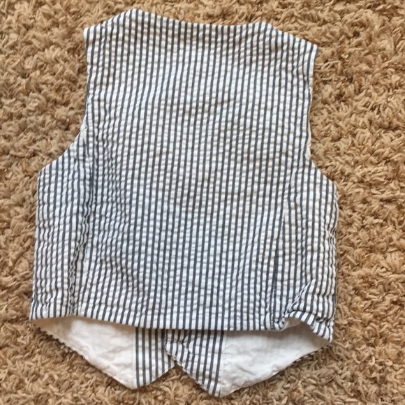 18-24m boys seersucker vest. - Picture 3 of 3